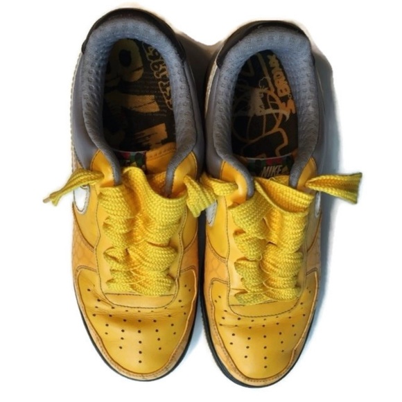 {SOLD} Nike Air Force One Premium Choz Sneakers - Picture 2 of 8